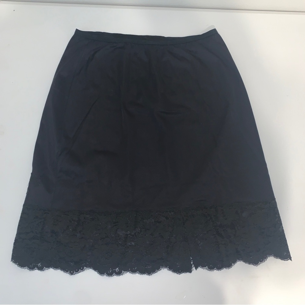 Vintage Wonder Maid Non Cling Black Lace Trimmed Nylon Half Slip W/ Slit Size M - Picture 3 of 14